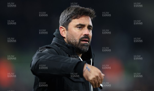 251125 - Swansea City v Derby County, EFL Sky Bet Championship - New Swansea City head coach Vítor Matos reacts during his first match in charge