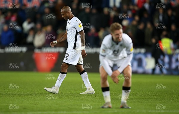 291119 - Swansea City v Fulham - SkyBet Championship - Dejected Andre Ayew of Swansea City at full time
