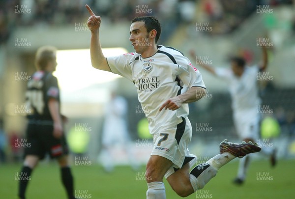 210106Swansea City v Hartlepool United Swansea's Leon Britton celebrates scoring his goal  