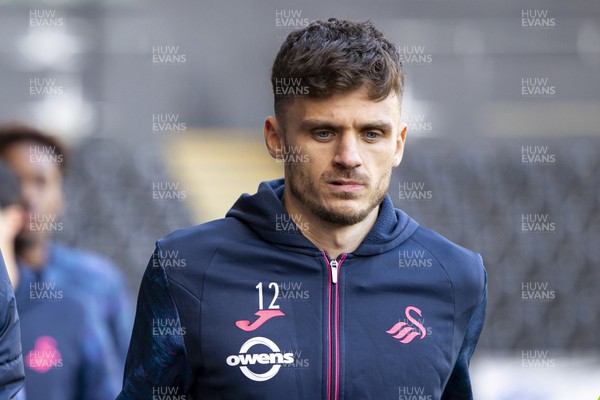 021223 - Swansea City v Huddersfield Town - Sky Bet Championship - Jamie Paterson of Swansea City arrives ahead of the match