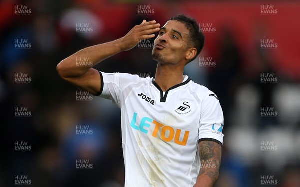 141017 - Swansea City v Huddersfield Town - Premier League - Kyle Naughton of Swansea City waves to the fans at full time