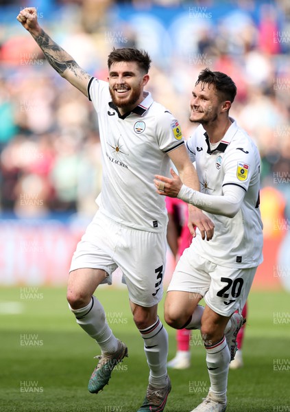 150423 - Swansea City v Huddersfield Town - SkyBet Championship - Ryan Manning of Swansea City celebrates scoring a goal with team mates