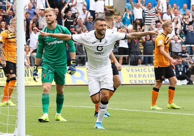 030819 - Swansea City v Hull City, Sky Bet Championship - Borja Baston of Swansea City celebrates after scoring goal