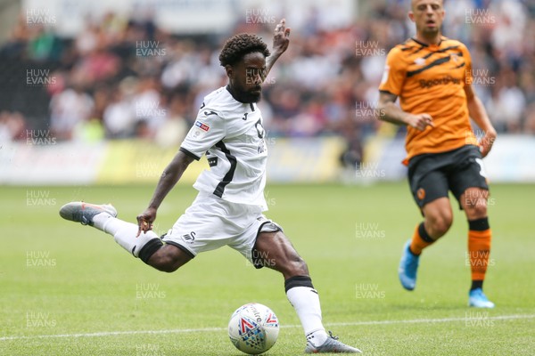 030819 - Swansea City v Hull City, Sky Bet Championship - Nathan Dyer of Swansea City fires a shot at goal
