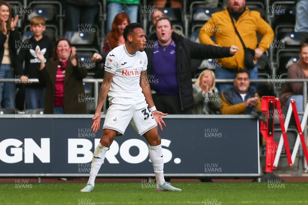 130925 - Swansea City v Hull City - Sky Bet Championship - Ronald Pereira Martin of Swansea City celebrates after scoring a goal