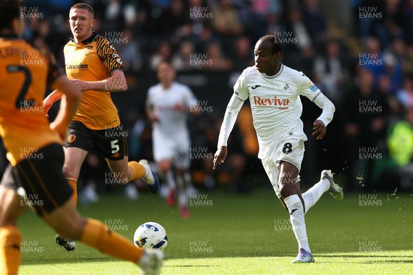 130925 - Swansea City v Hull City - Sky Bet Championship - Malick Yalcouye of Swansea City