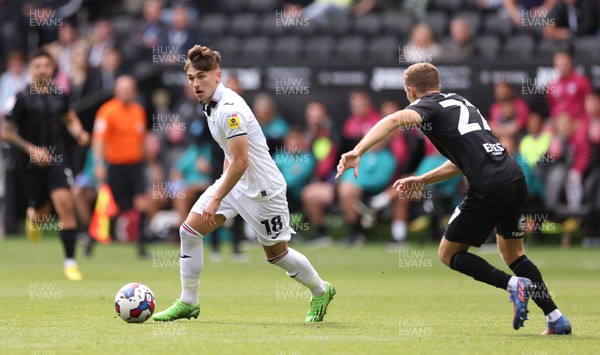 170922 - Swansea City v Hull City, Sky Bet Championship - Luke Cundle of Swansea City looks to pass forward