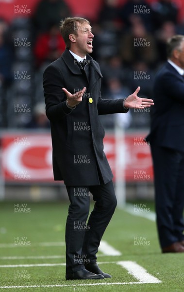 270419 - Swansea City v Hull City - SkyBet Championship - A frustrated Swansea City Manager Graham Potter