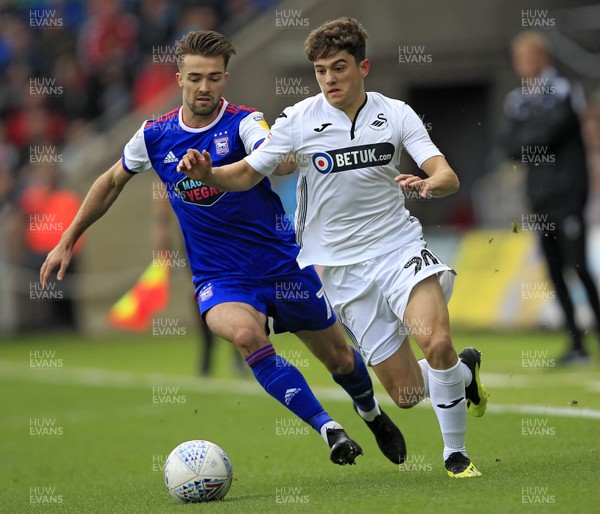 061018 - Swansea City v Ipswich Town, EFL Championship - Daniel James of Swansea City (right) in action with Gwion Edwards of Ipswich Town