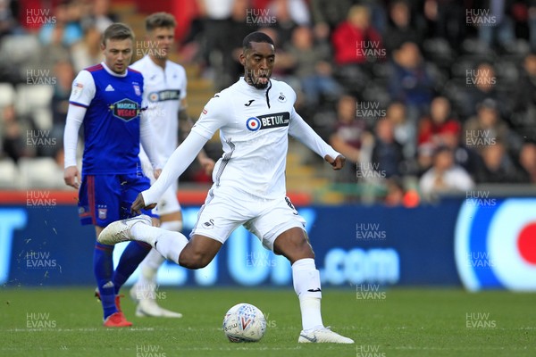 061018 - Swansea City v Ipswich Town, EFL Championship - Leroy Fer of Swansea City in action