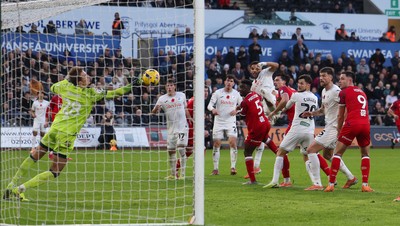 081125 - Swansea City v Ipswich Town, EFL Sky Bet Championship - Ipswich goalkeeper reacts to save fa header from Ben Cabango of Swansea City
