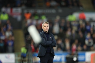 081125 - Swansea City v Ipswich Town, EFL Sky Bet Championship - Swansea City head coach Alan Sheehan reacts during the match
