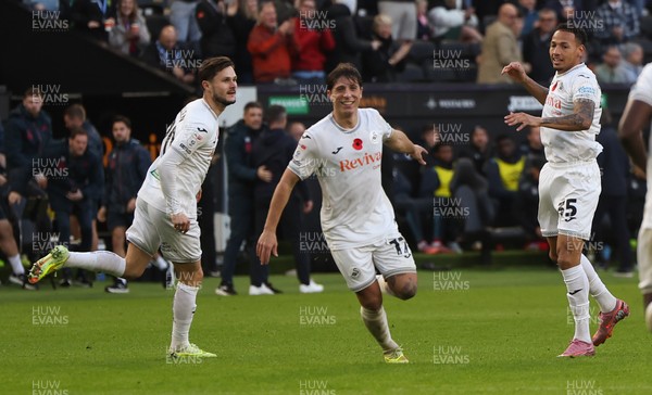 081125 - Swansea City v Ipswich Town, EFL Sky Bet Championship - Goncalo Franco of Swansea City celebrates after scoring goal