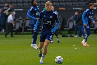 041025 - Swansea City v Leicester City - Sky Bet Championship - Jordan James of Leicester City warming up before game
