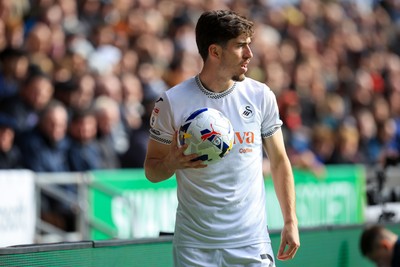 041025 - Swansea City v Leicester City - Sky Bet Championship - Josh Key of Swansea City