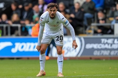 041025 - Swansea City v Leicester City - Sky Bet Championship - Liam Cullen of Swansea City