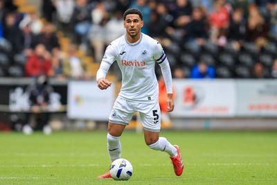 041025 - Swansea City v Leicester City - Sky Bet Championship - Ben Cabango of Swansea City