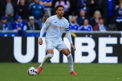 041025 - Swansea City v Leicester City - Sky Bet Championship - Ben Cabango of Swansea City
