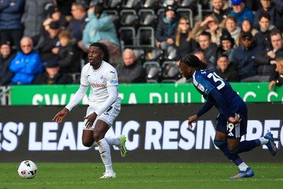 041025 - Swansea City v Leicester City - Sky Bet Championship - Zeidane Inoussa of Swansea City