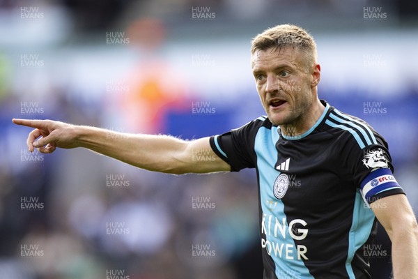 211023 - Swansea City v Leicester City - Sky Bet Championship - Jamie Vardy of Leicester City in action