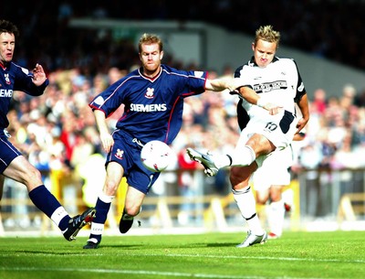 Swansea City v Lincoln City 041003