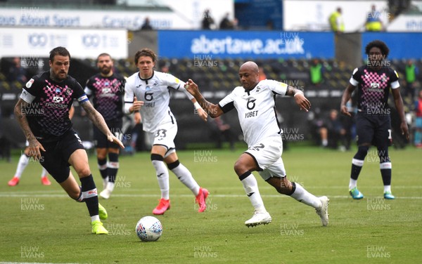 270620 - Swansea City v Luton - SkyBet Championship - Andre Ayew of Swansea City looks for a shot at goal