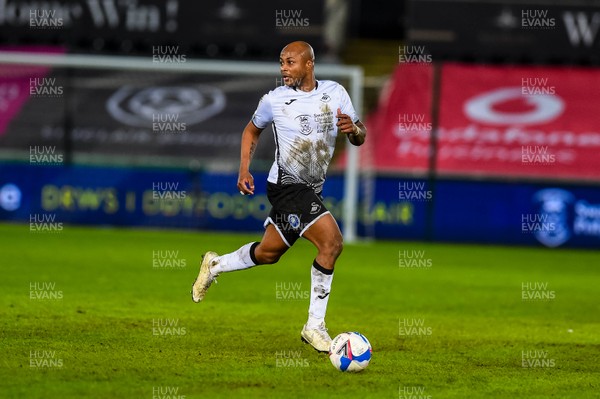 051220 - Swansea City v Luton Town - Sky Bet Championship - Andre Ayew of Swansea City in action 