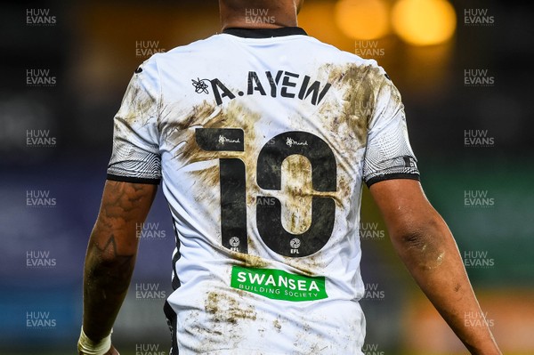 051220 - Swansea City v Luton Town - Sky Bet Championship - Andre Ayew of Swansea City 