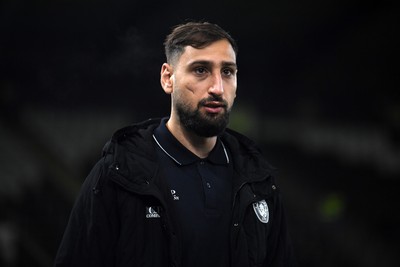 291025 - Swansea City v Manchester City - Carabao Cup Round 4 - Gianluigi Donnarumma of Manchester City arrives at the stadium