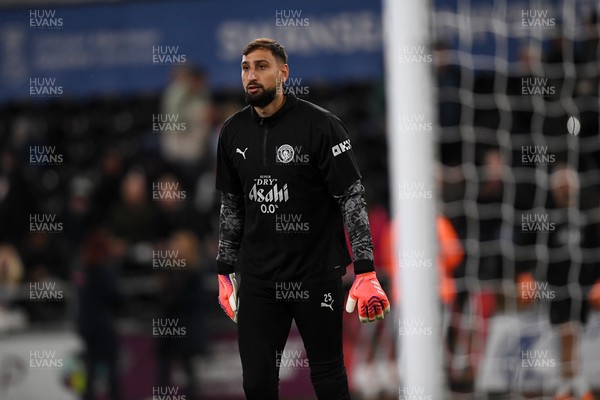 291025 - Swansea City v Manchester City - Carabao Cup Round 4 - Gianluigi Donnarumma of Manchester City