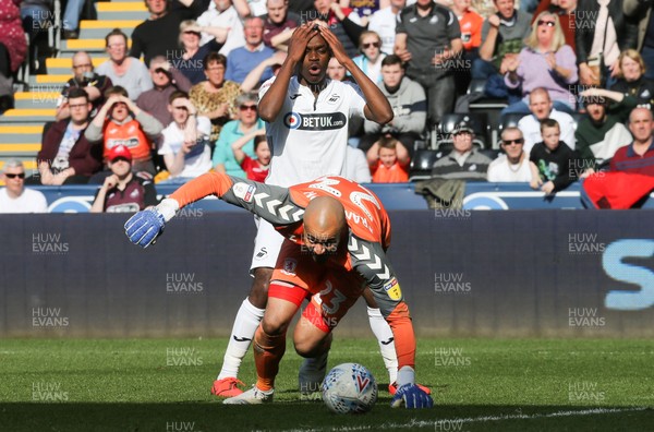 060419 - Swansea City v Middlesbrough, Premier League - Joel Asoro of Swansea City treacts as his shot is saved by Middlesbrough goalkeeper Darren Randolph