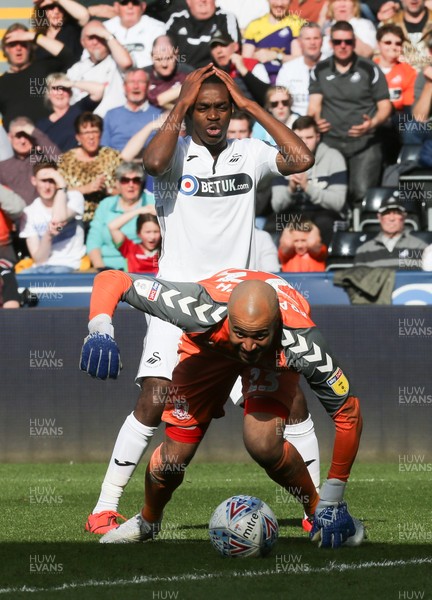 060419 - Swansea City v Middlesbrough, Premier League - Joel Asoro of Swansea City treacts as his shot is saved by Middlesbrough goalkeeper Darren Randolph