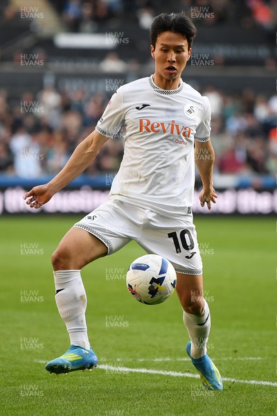 060426 - Swansea City v Middlesbrough - Sky Bet Championship - Eom Ji-Sung of Swansea City