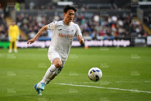 060426 - Swansea City v Middlesbrough - Sky Bet Championship - Eom Ji-Sung of Swansea City