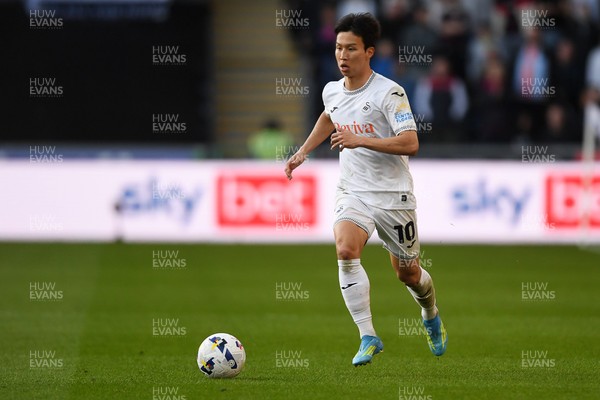 060426 - Swansea City v Middlesbrough - Sky Bet Championship - Eom Ji-Sung of Swansea City