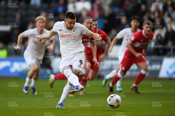 060426 - Swansea City v Middlesbrough - Sky Bet Championship - Zan Vipotnik of Swansea City scores from the penalty spot to equalise the game