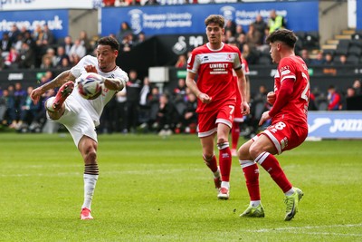 080325 - Swansea City v Middlesbrough - Sky Bet Championship - Ronald Pereira Martin of Swansea City shoots at goal