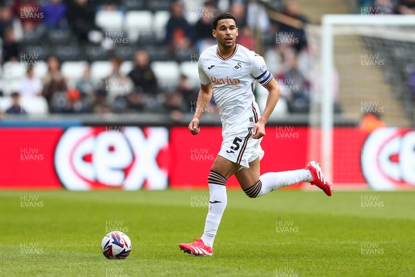 080325 - Swansea City v Middlesbrough - Sky Bet Championship - Ben Cabango of Swansea City