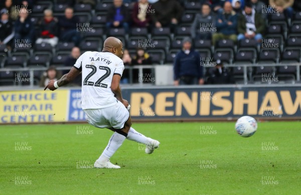 141219 - Swansea City v Middlesbrough, Sky Bet Championship - Andre Ayew of Swansea City shoots to score from the penalty spot