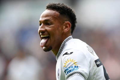 270925 - Swansea City v Millwall - Sky Bet Championship - Ronald of Swansea City celebrates assisting Zan Vipotnik of Swansea City after he scores the first goal of the game