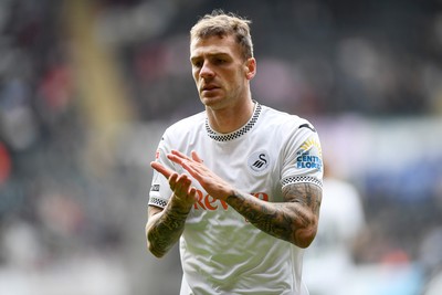 270925 - Swansea City v Millwall - Sky Bet Championship - Josh Tymon of Swansea City