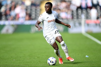 270925 - Swansea City v Millwall - Sky Bet Championship - Zeidane Inoussa of Swansea City