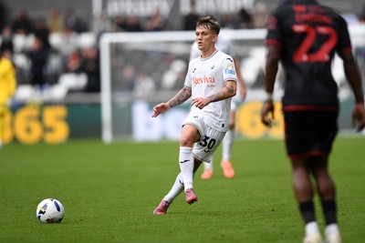 270925 - Swansea City v Millwall - Sky Bet Championship - Ethan Galbraith of Swansea City