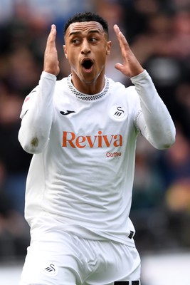 270925 - Swansea City v Millwall - Sky Bet Championship - Adam Idah of Swansea City scores a goal but it is ruled out 