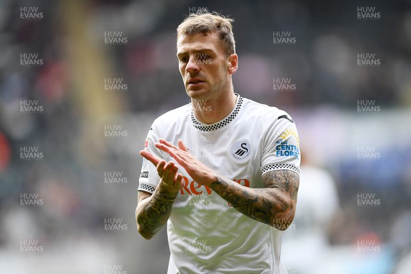 270925 - Swansea City v Millwall - Sky Bet Championship - Josh Tymon of Swansea City
