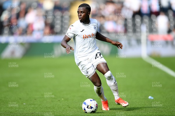270925 - Swansea City v Millwall - Sky Bet Championship - Zeidane Inoussa of Swansea City