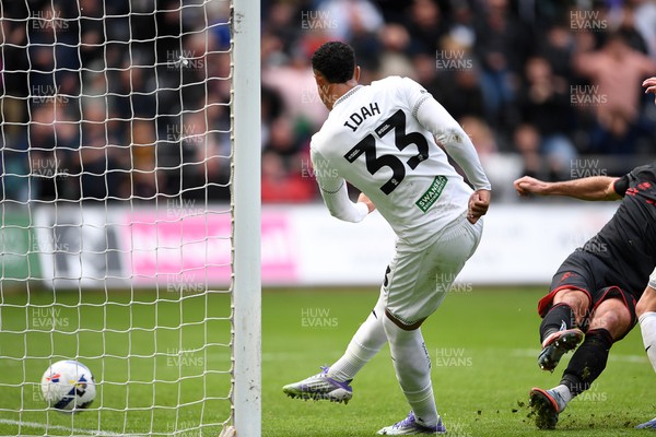270925 - Swansea City v Millwall - Sky Bet Championship - Adam Idah of Swansea City scores a goal but it is ruled out 