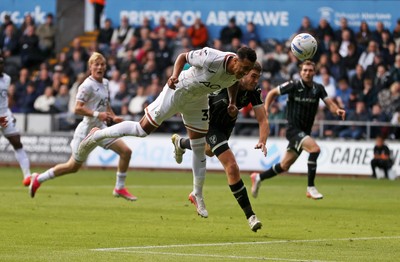 101026 - Swansea City v Norwich City - SkyBet Championship - Adam Idah of Swansea misses a chance at goal