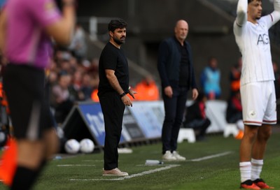 101026 - Swansea City v Norwich City - SkyBet Championship - Swansea City Manager Vitor Matos 