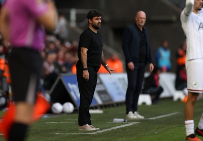 101026 - Swansea City v Norwich City - SkyBet Championship - Swansea City Manager Vitor Matos 
